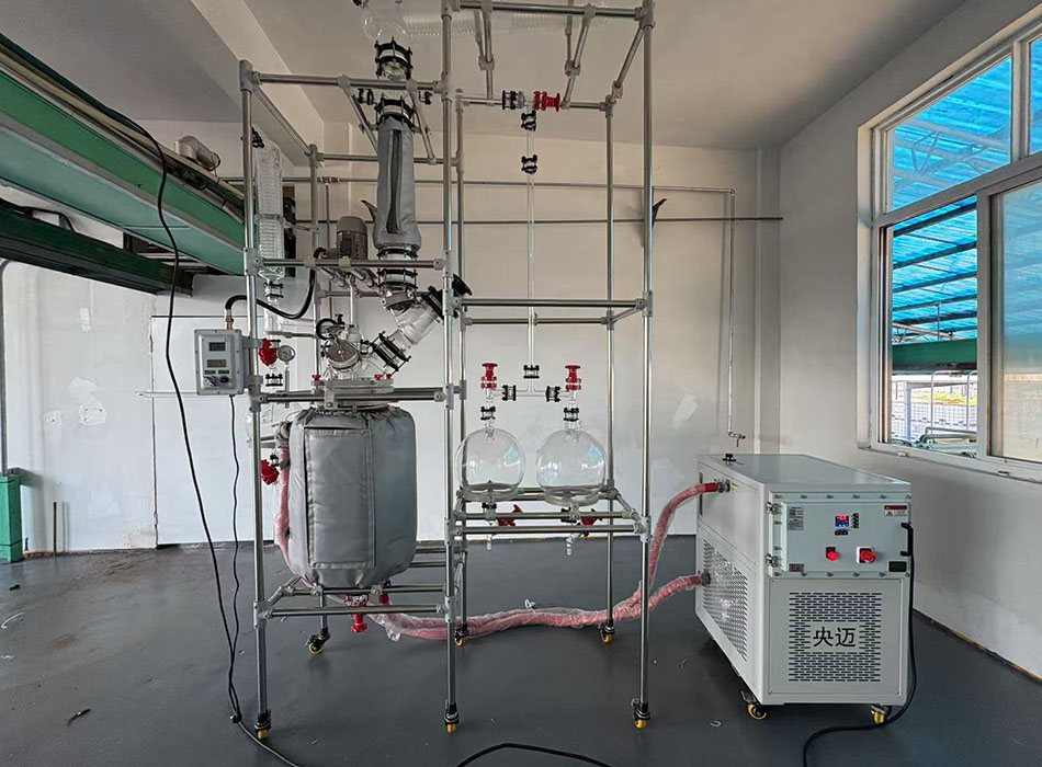Glass Distillation Reactor