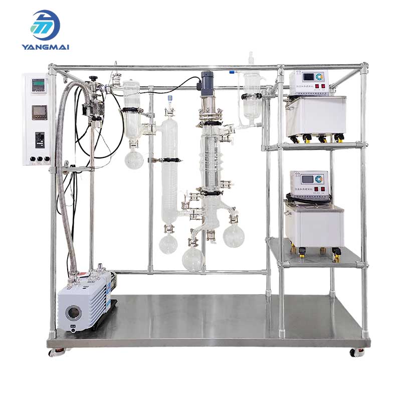 التقطير الجزيئي الزجاجي قصير المسار: تنقية فعالة للمختبرات والصناعات الدوائية